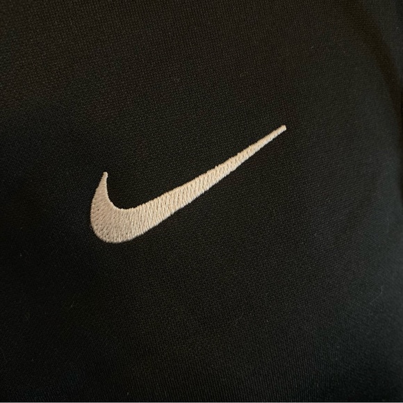 Nike Dri-Fit Slim Fit Black Zipper Hoodie- Size M - Picture 2 of 6
